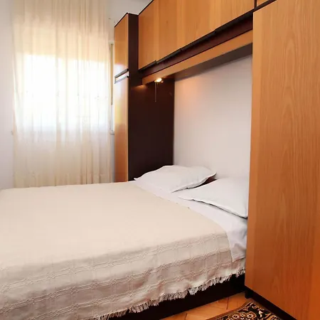 Mar Apartment *